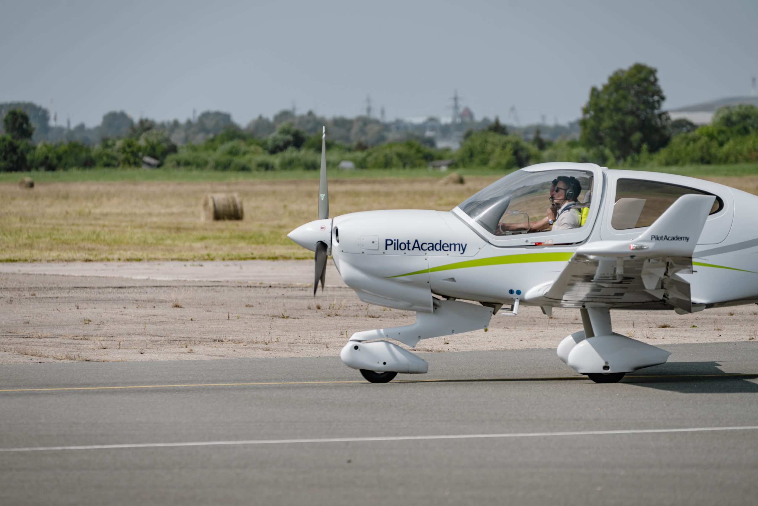 Flight Instructor Course - airBaltic Training