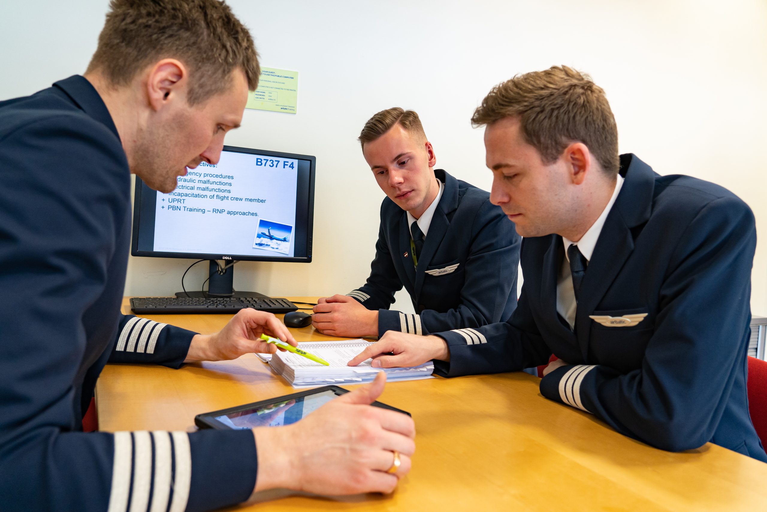 Multi Crew Cooperation (MCC) Course - Combined - airBaltic Training