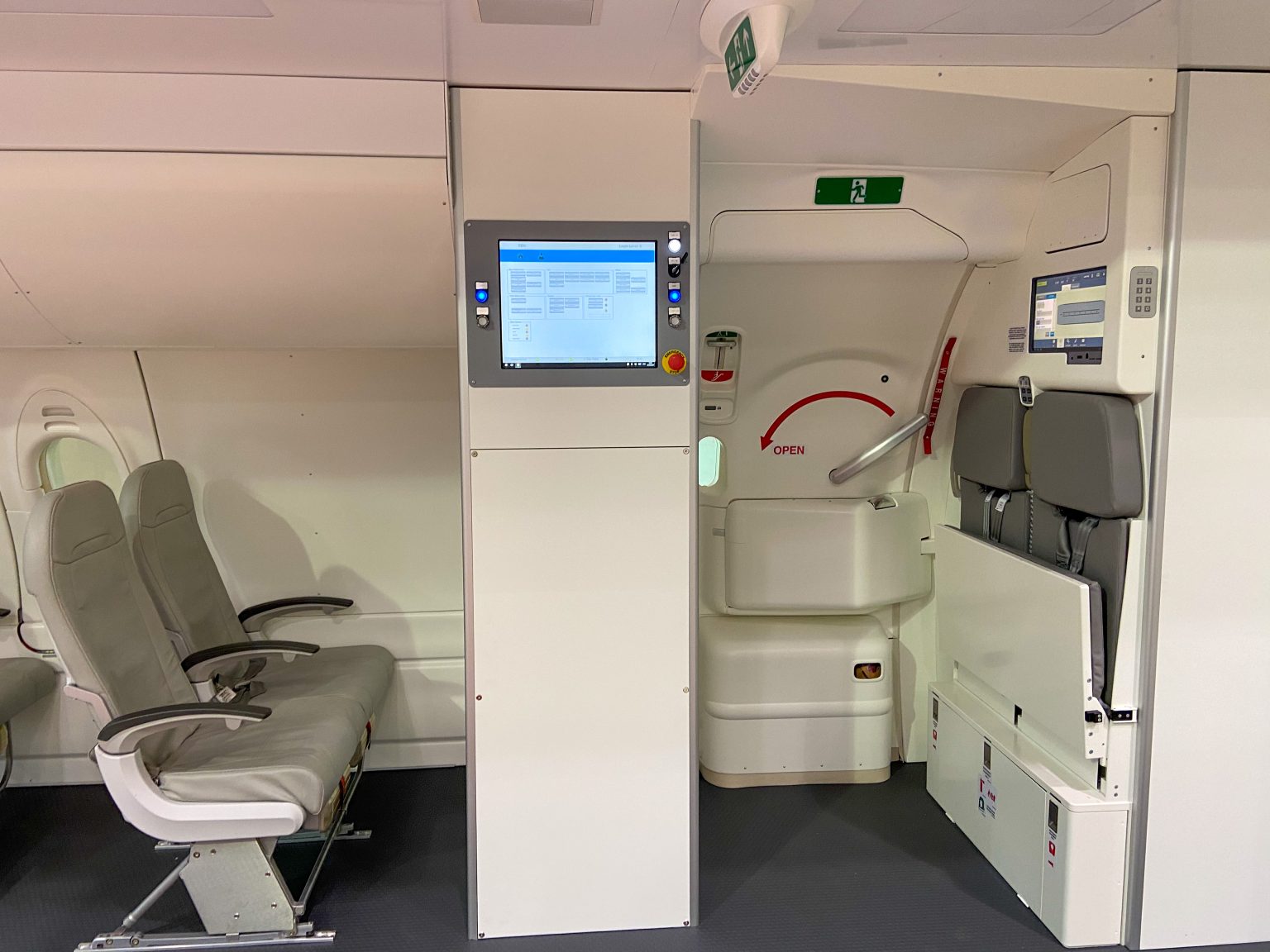 A220 Door Trainer airBaltic Training